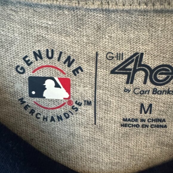 G-III 4Her by Carl Banks Women's New York Yankees MLB  Slugger Tee 23 Gray NEW w - Picture 5 of 6